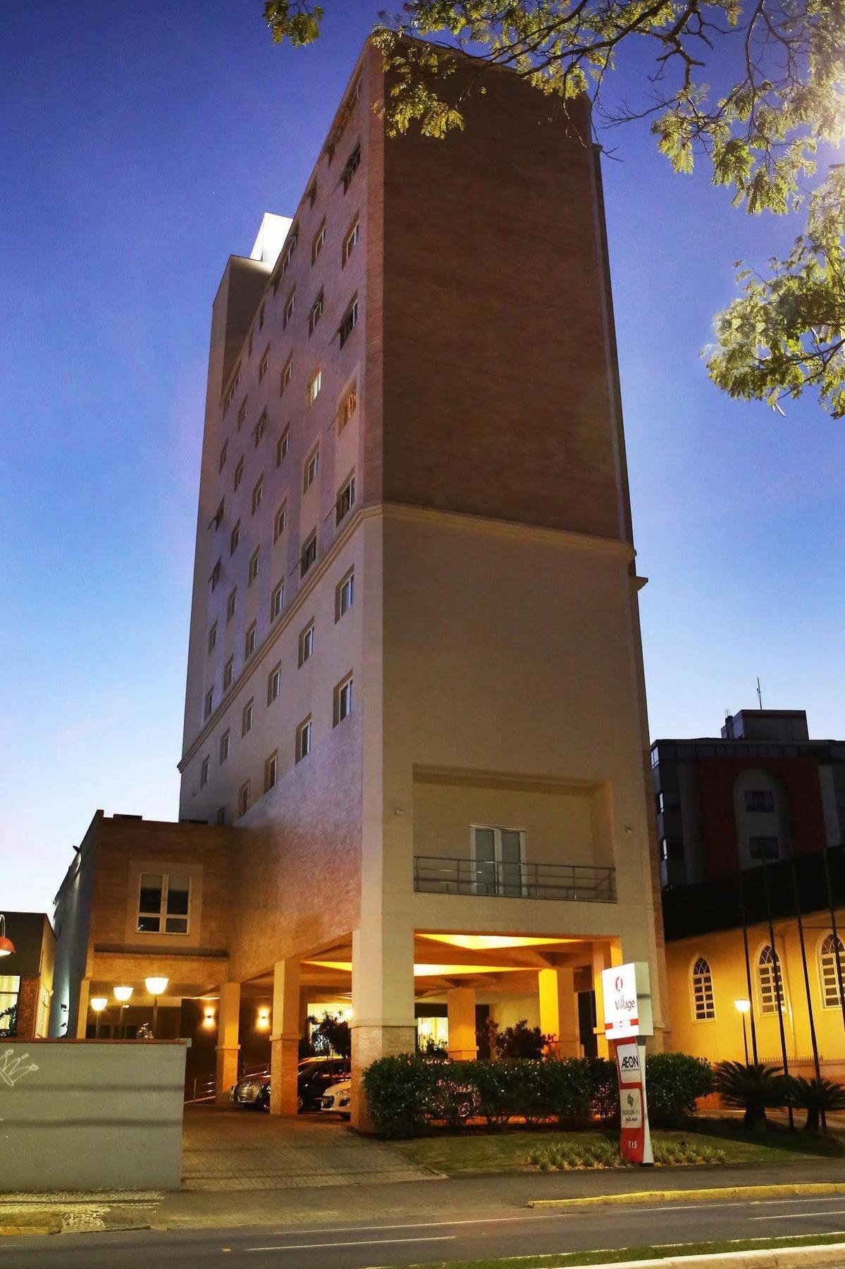 Le Village Flats E Hotel Joinville Esterno foto